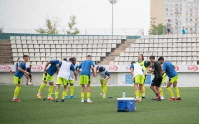 Al Sabadell li queden dos amistosos abans de començar la lliga | Roger Benet